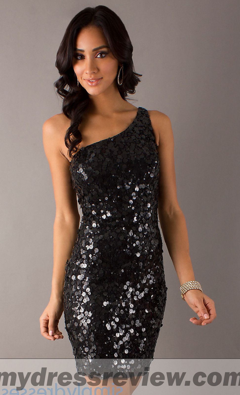 Black Dress With Sequin Top & 2017 Fashion Trends